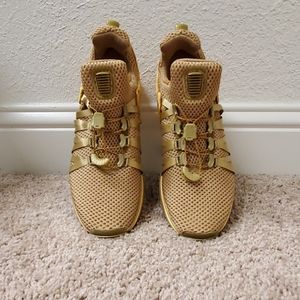 Brand New/Never worn Nike Golden Hour- 7.5US